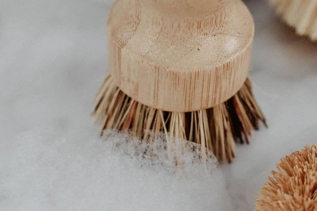 XO Wooden Dish & Pot Scrubber, Bamboo