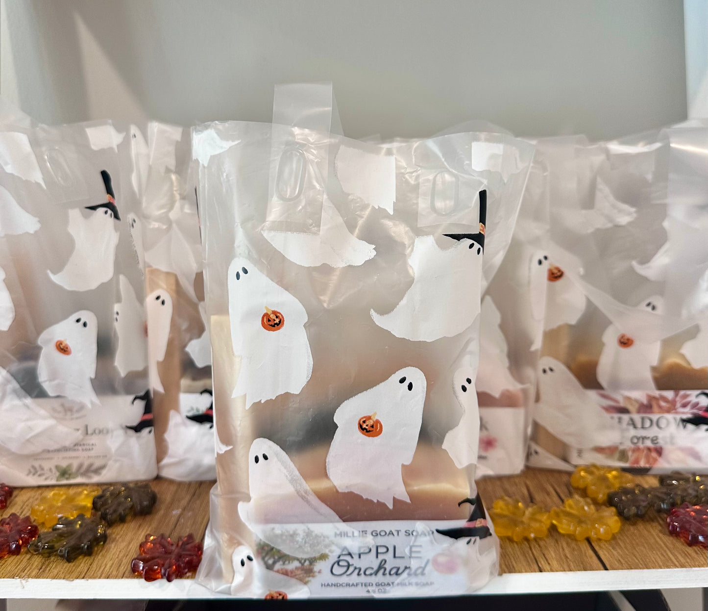 Boo Bags 4 soaps & wooden soap dish